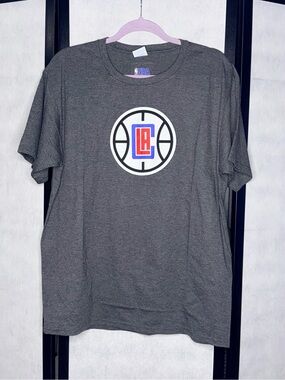 LA Clippers Logo Gray Graphic T-Shirt NBA Basketball Tee Men’s Size Large NWOT